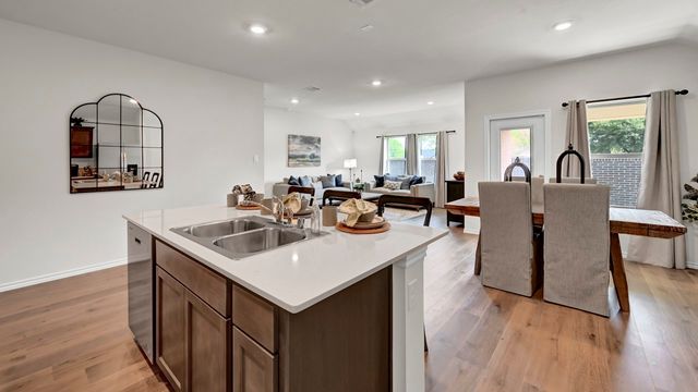 3204 Charleston Drive, Ennis, TX 75119