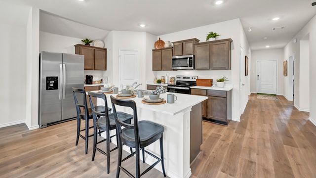 3204 Charleston Drive, Ennis, TX 75119