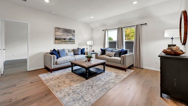 3204 Charleston Drive, Ennis, TX 75119