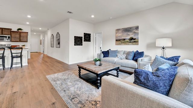 3204 Charleston Drive, Ennis, TX 75119