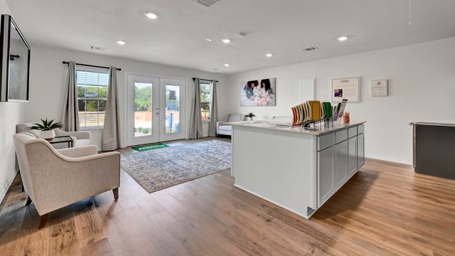 3204 Charleston Drive, Ennis, TX 75119