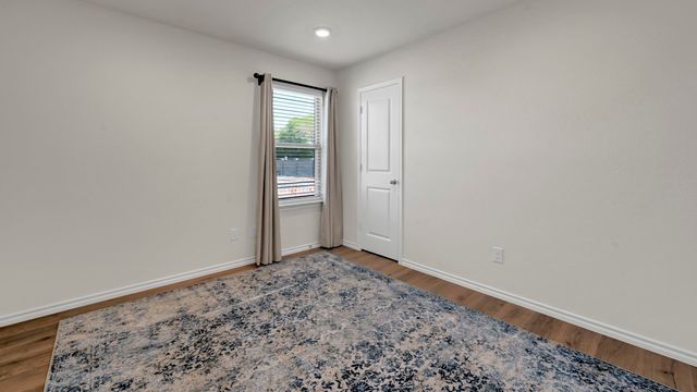 3204 Charleston Drive, Ennis, TX 75119