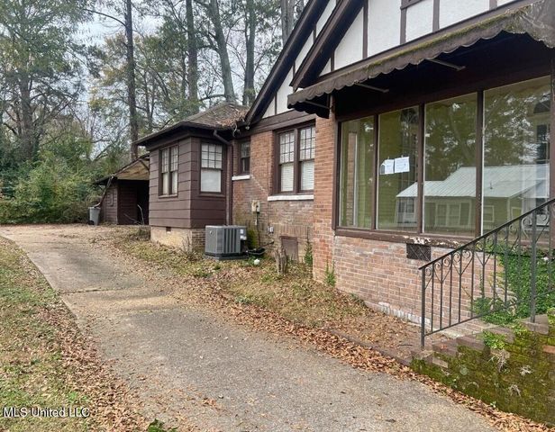 627 Mohawk Avenue, Jackson, MS 39216