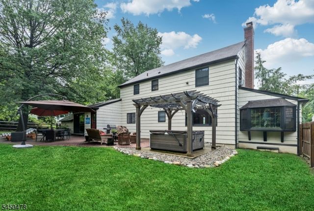 39 Jacobus Ave, Little Falls Twp., NJ 07424