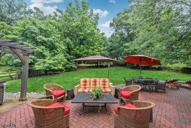 39 Jacobus Ave, Little Falls Twp., NJ 07424