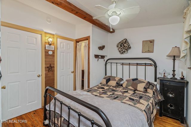 1329 Berry Rd, Knoxville, TN 37920