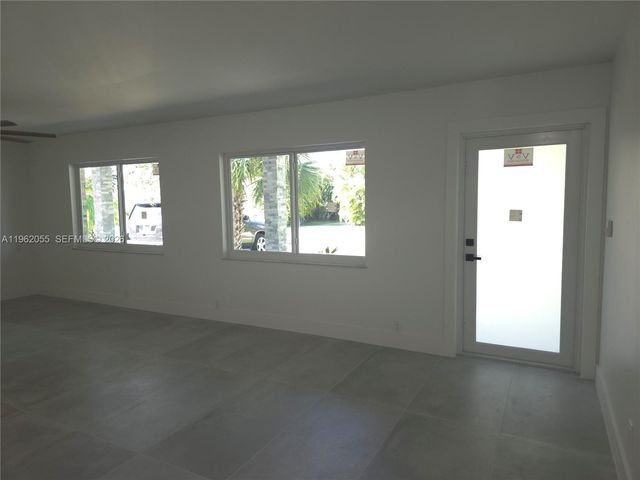 1565 Thumb Point Drive, Fort Pierce, FL 34949