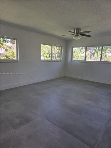 1565 Thumb Point Drive, Fort Pierce, FL 34949