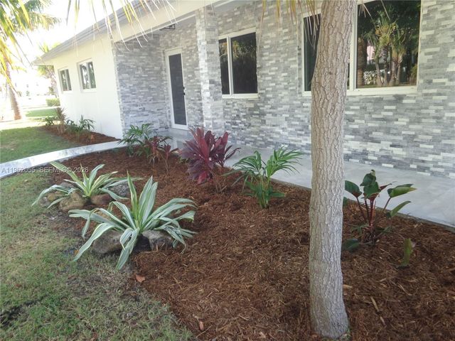 1565 Thumb Point Drive, Fort Pierce, FL 34949