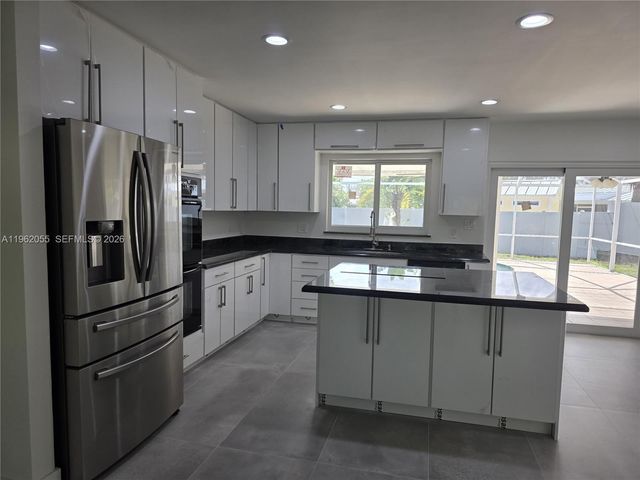 1565 Thumb Point Drive, Fort Pierce, FL 34949