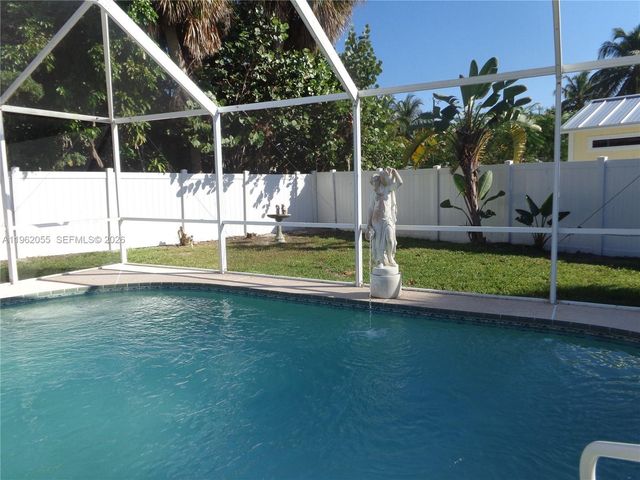 1565 Thumb Point Drive, Fort Pierce, FL 34949