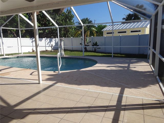 1565 Thumb Point Drive, Fort Pierce, FL 34949