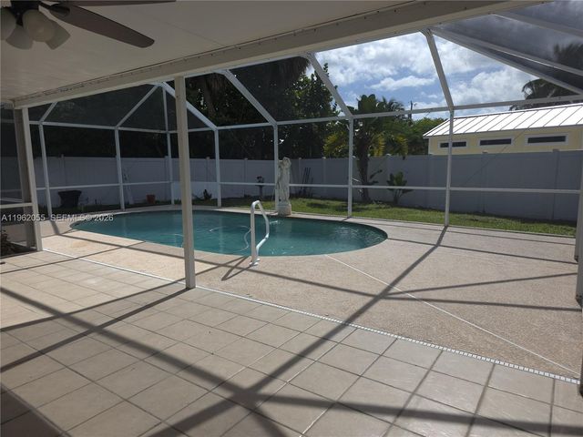 1565 Thumb Point Drive, Fort Pierce, FL 34949