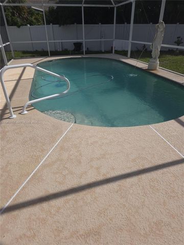 1565 Thumb Point Drive, Fort Pierce, FL 34949
