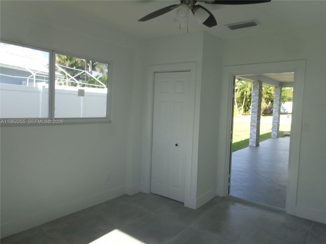 1565 Thumb Point Drive, Fort Pierce, FL 34949