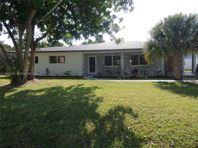 1565 Thumb Point Drive, Fort Pierce, FL 34949