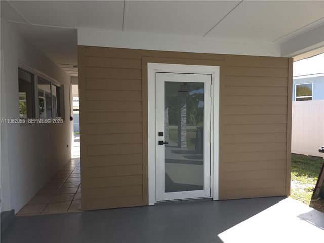 1565 Thumb Point Drive, Fort Pierce, FL 34949