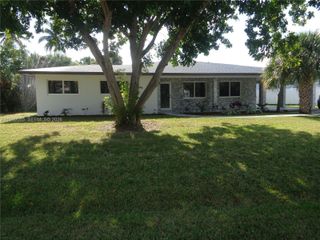 1565 Thumb Point Drive, Fort Pierce, FL 34949