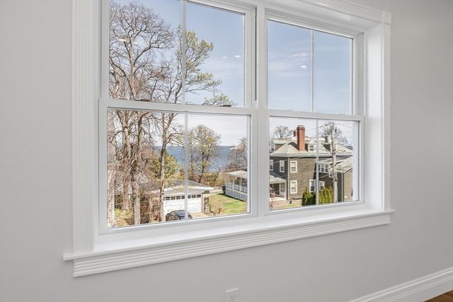 5 Cottage St, Nahant, MA 01908