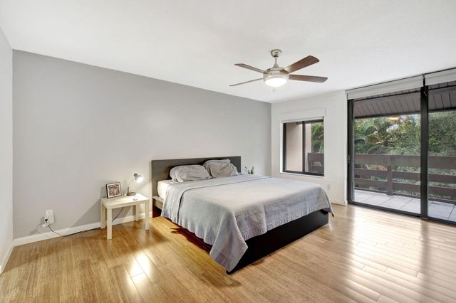 141 SW 96th Terrace 302, Plantation, FL 33324