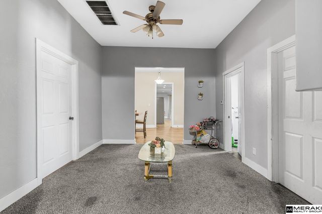 1452 S 17th Street, Omaha, NE 68108