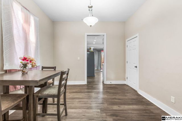 1452 S 17th Street, Omaha, NE 68108