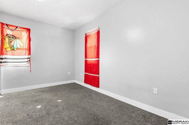 1452 S 17th Street, Omaha, NE 68108