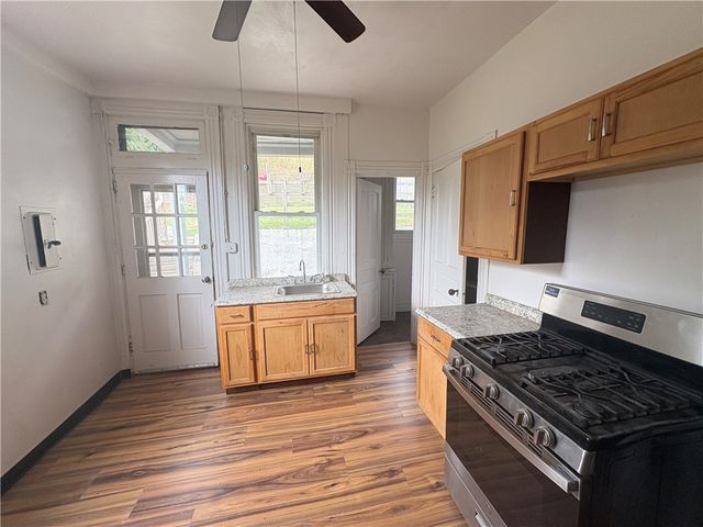 1730 Noble St 1726, Sharpsburg, PA 15215