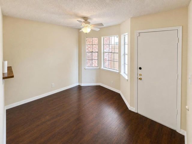 7920 Rockwood LN 112, Austin, TX 78757