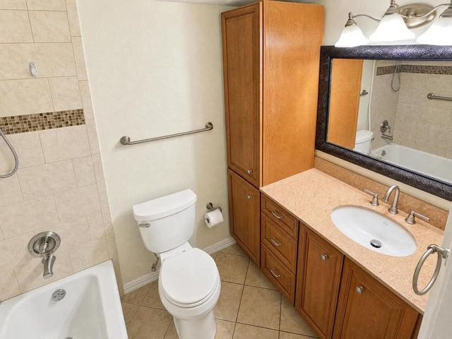 7920 Rockwood LN 112, Austin, TX 78757