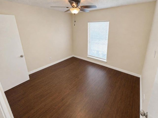 7920 Rockwood LN 112, Austin, TX 78757