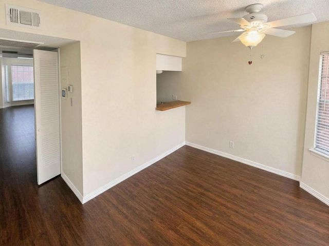 7920 Rockwood LN 112, Austin, TX 78757