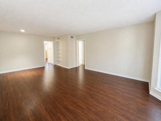 7920 Rockwood LN 112, Austin, TX 78757