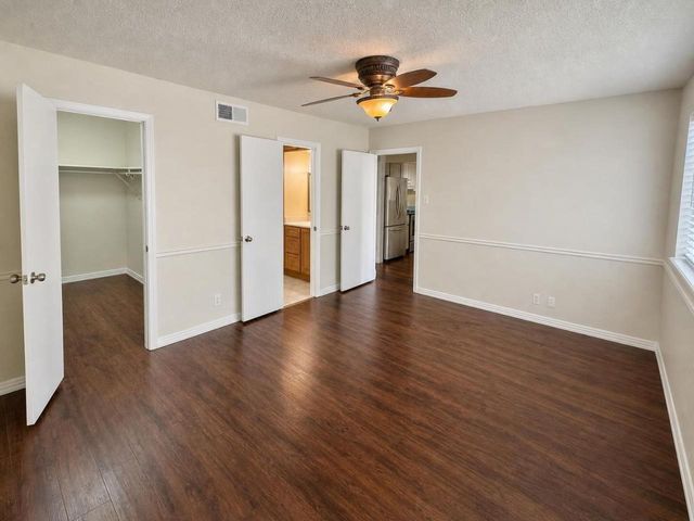 7920 Rockwood LN 112, Austin, TX 78757