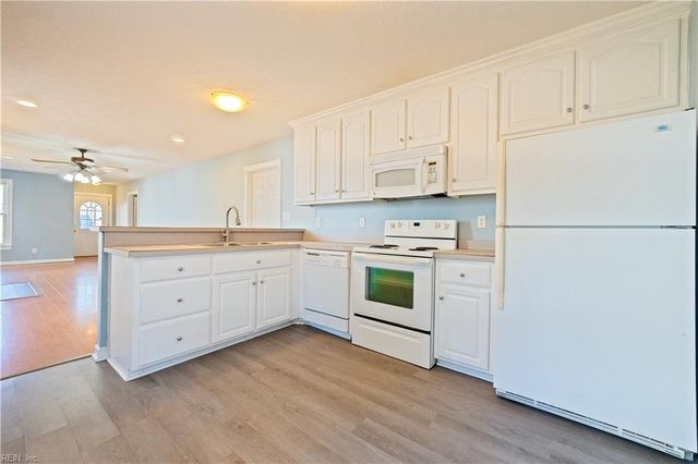 5996 T C Walker RD, Gloucester, VA 23061