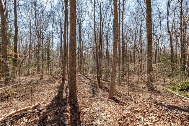 5996 T C Walker RD, Gloucester, VA 23061