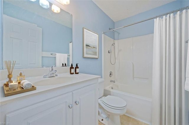 5996 T C Walker RD, Gloucester, VA 23061