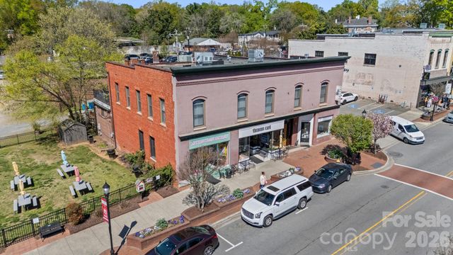 500 Village Park Drive, Belmont, NC 28012