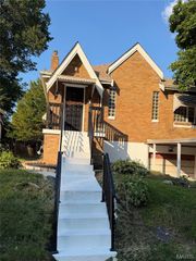 6707 Perry Avenue, St Louis, MO 63121