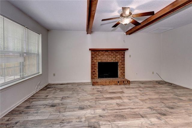 1565 Winthrope DR, Newport News, VA 23602