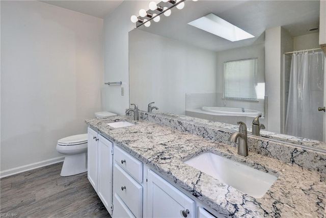 1565 Winthrope DR, Newport News, VA 23602