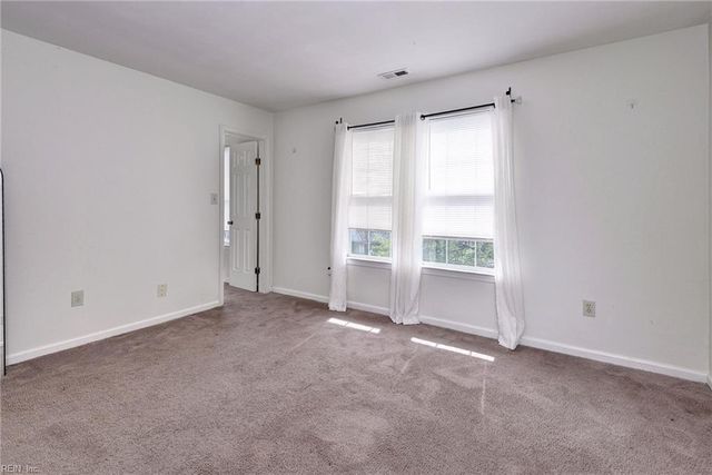 1565 Winthrope DR, Newport News, VA 23602
