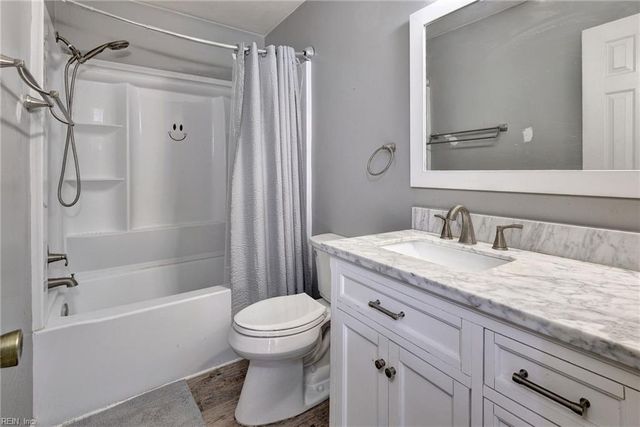 1565 Winthrope DR, Newport News, VA 23602