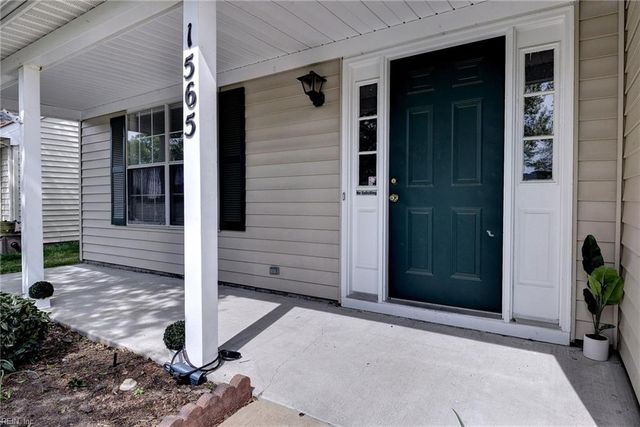 1565 Winthrope DR, Newport News, VA 23602