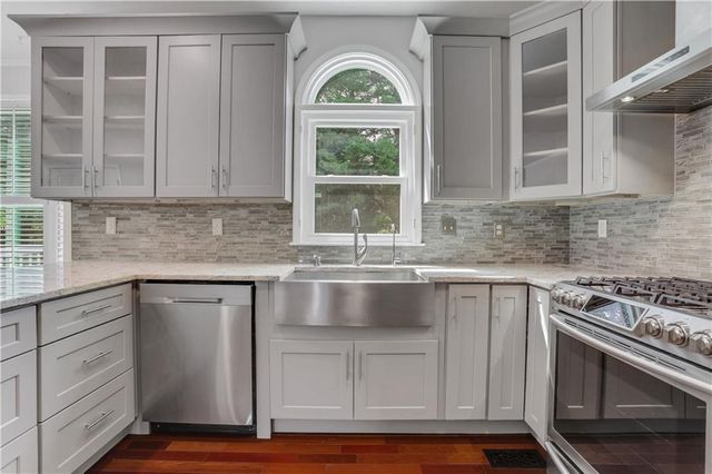 2395 Devon Leigh Walk, Duluth, GA 30096