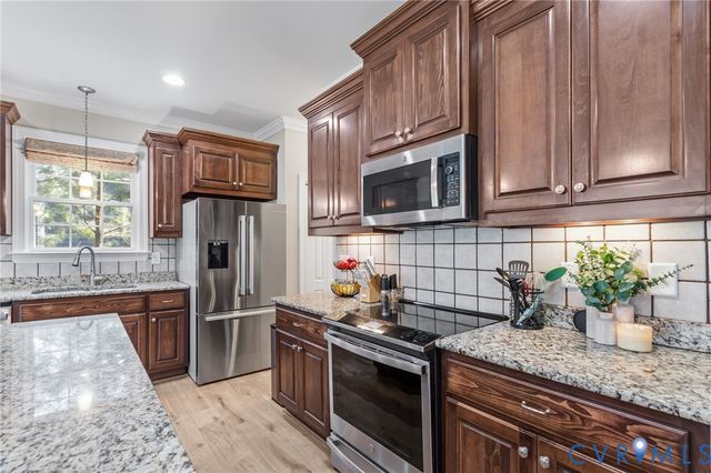 5301 Linkshire Ln, New Kent, VA 23140