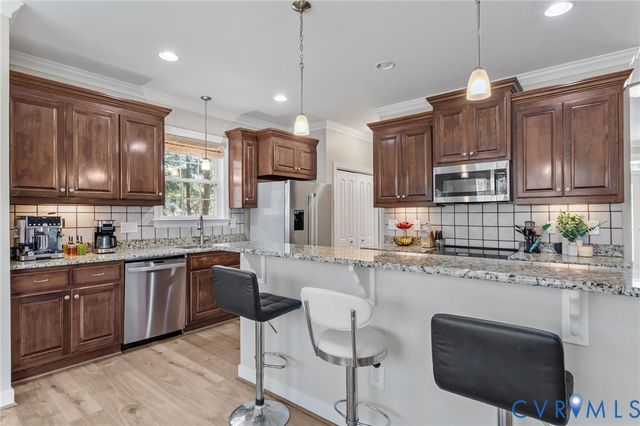 5301 Linkshire Ln, New Kent, VA 23140