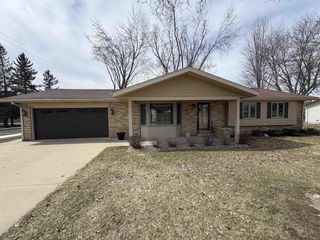 201 N ADAMS STREET, Bonduel, WI 54107