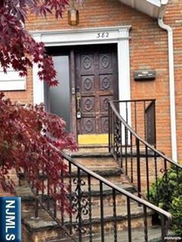 382 4th Avenue, Westwood, NJ 07675