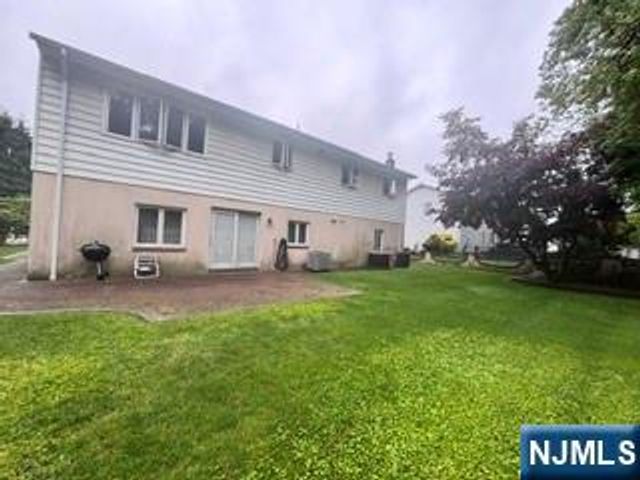 382 4th Avenue, Westwood, NJ 07675